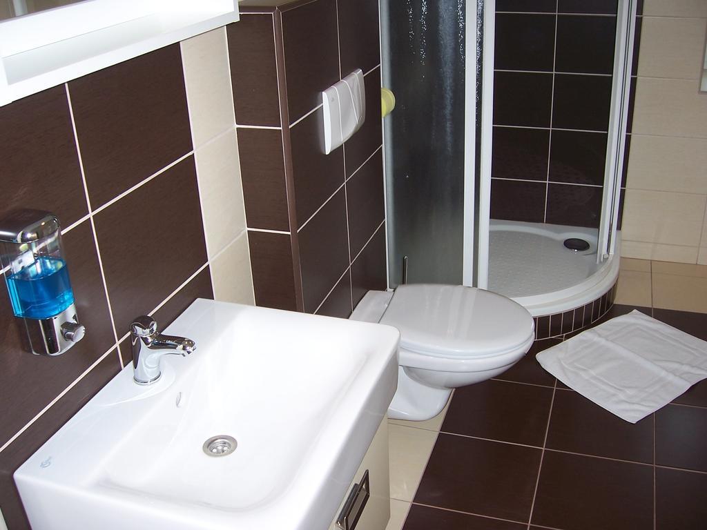 Penzion Jecminek Cervena Voda Phòng bức ảnh